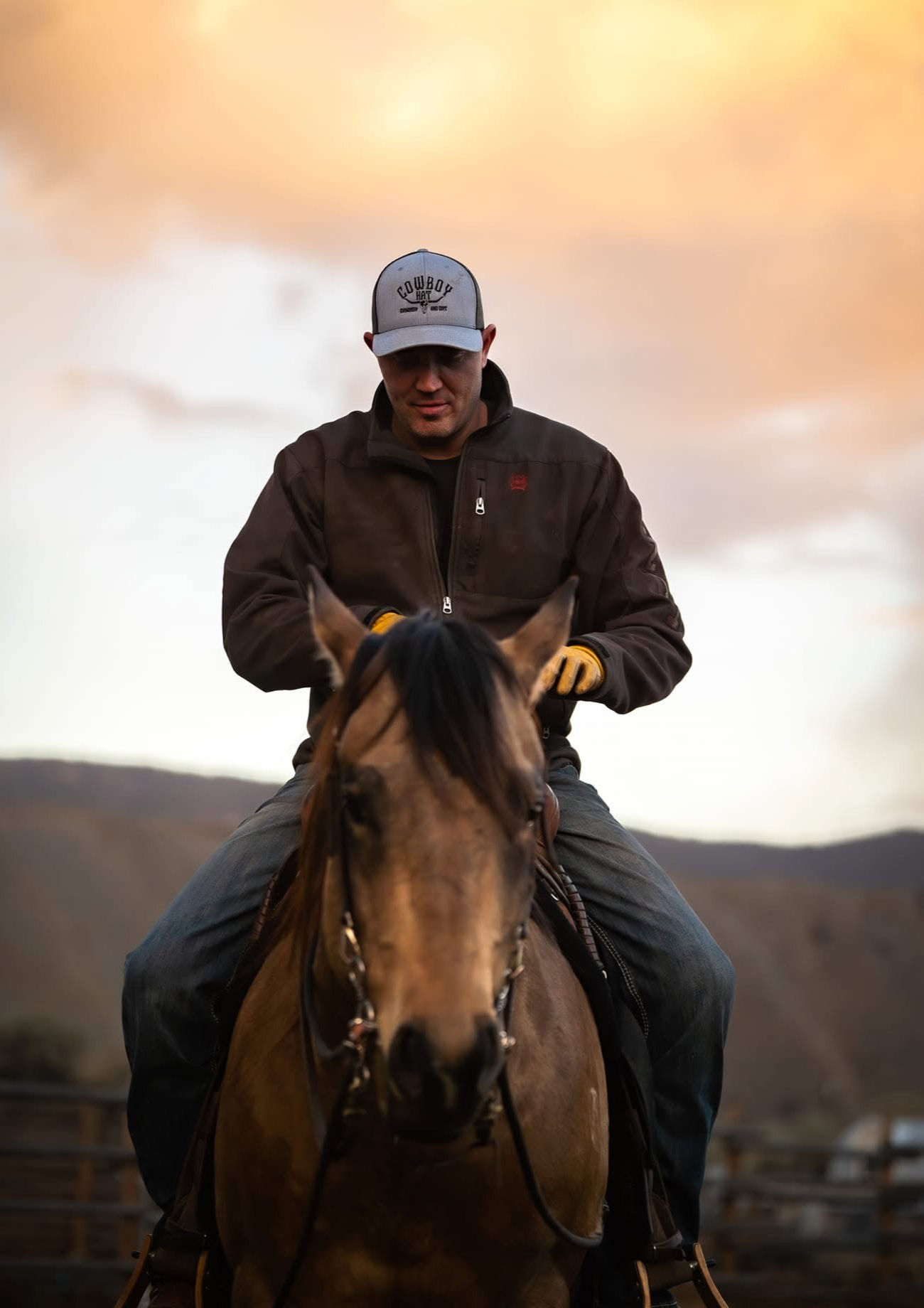Cowboy Hat Snapback – Grey/Black