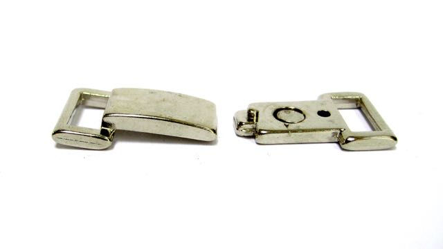 Thumbnail: Magnetic Clasp Fastening (R156)