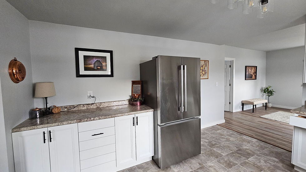 Renovated Kitchen w Nook