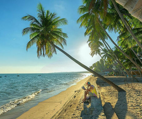 Giá thuê xe Kia Carnival đi Mũi Né, Phan Thiết bao nhiêu? (Xe Cao Cấp)