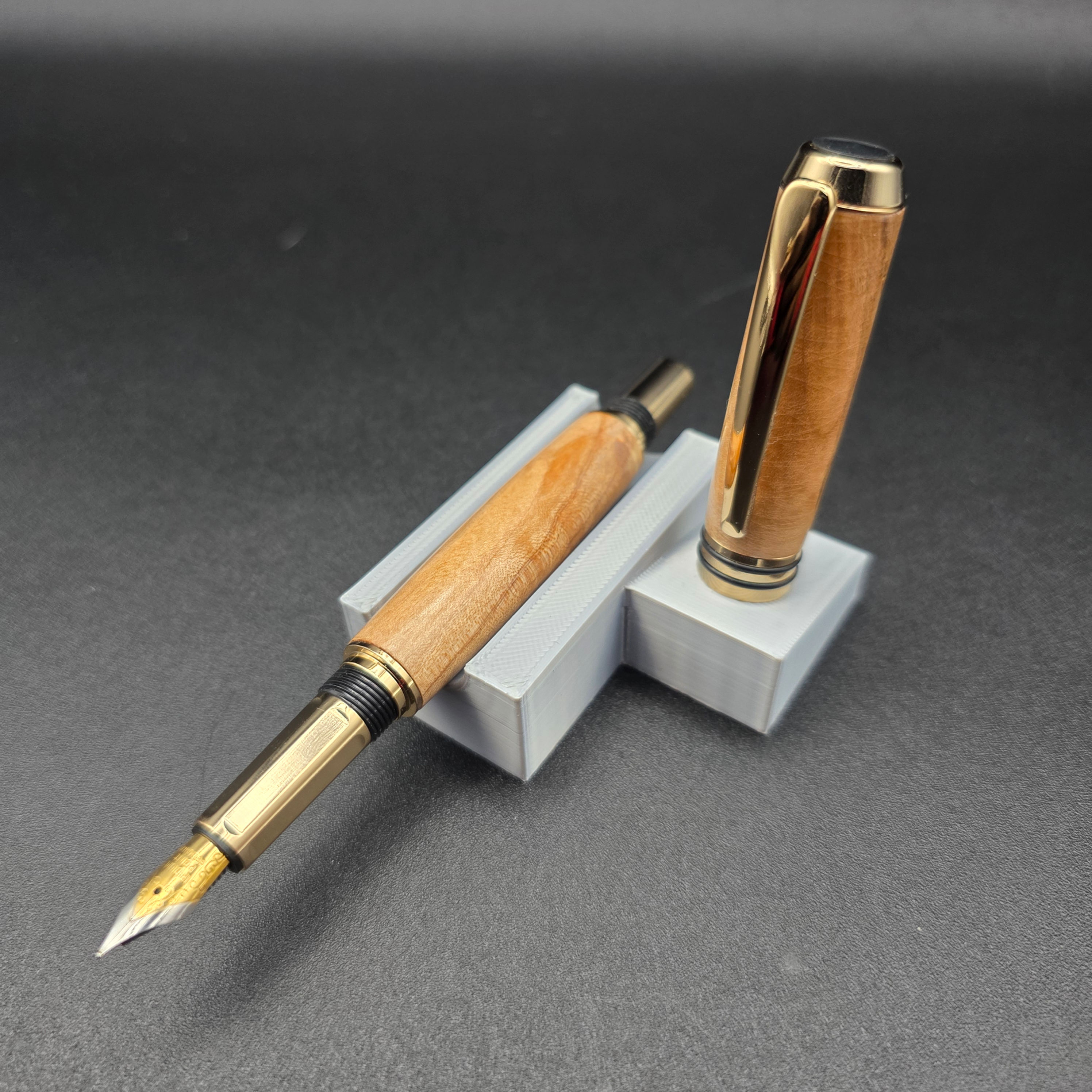 Maple Fountain Pen with Gold and Chrome Finish 197
