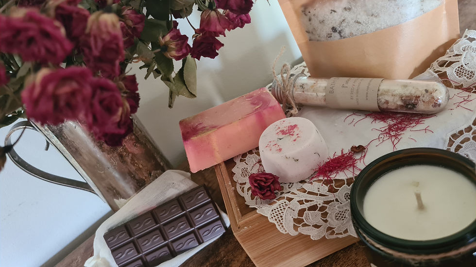 Thumbnail: Pamper Packs with Beeswax Candle