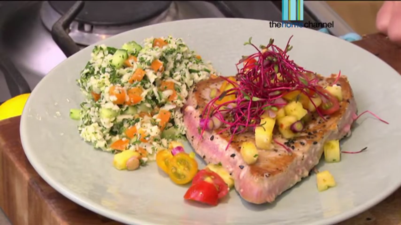 Seared Tuna with Cauliflower Tabouli