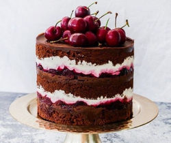 Naked Floresta Negra