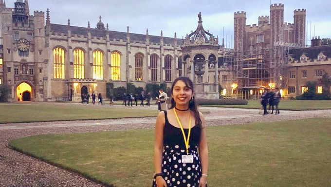 Chilean Astronomy Student Javiera goes to Cambridge University for "Shaping Horizons" Program