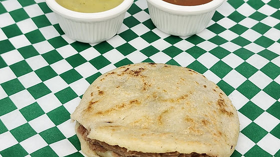 Gordita de Frijol con Queso