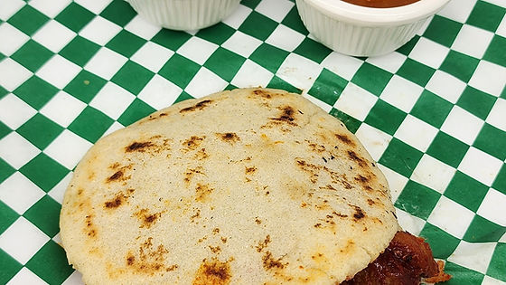Gordita de Asado de Puerco