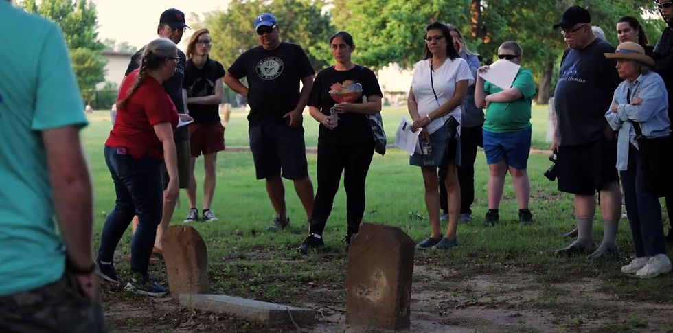 Oakwood Cemetery Tour