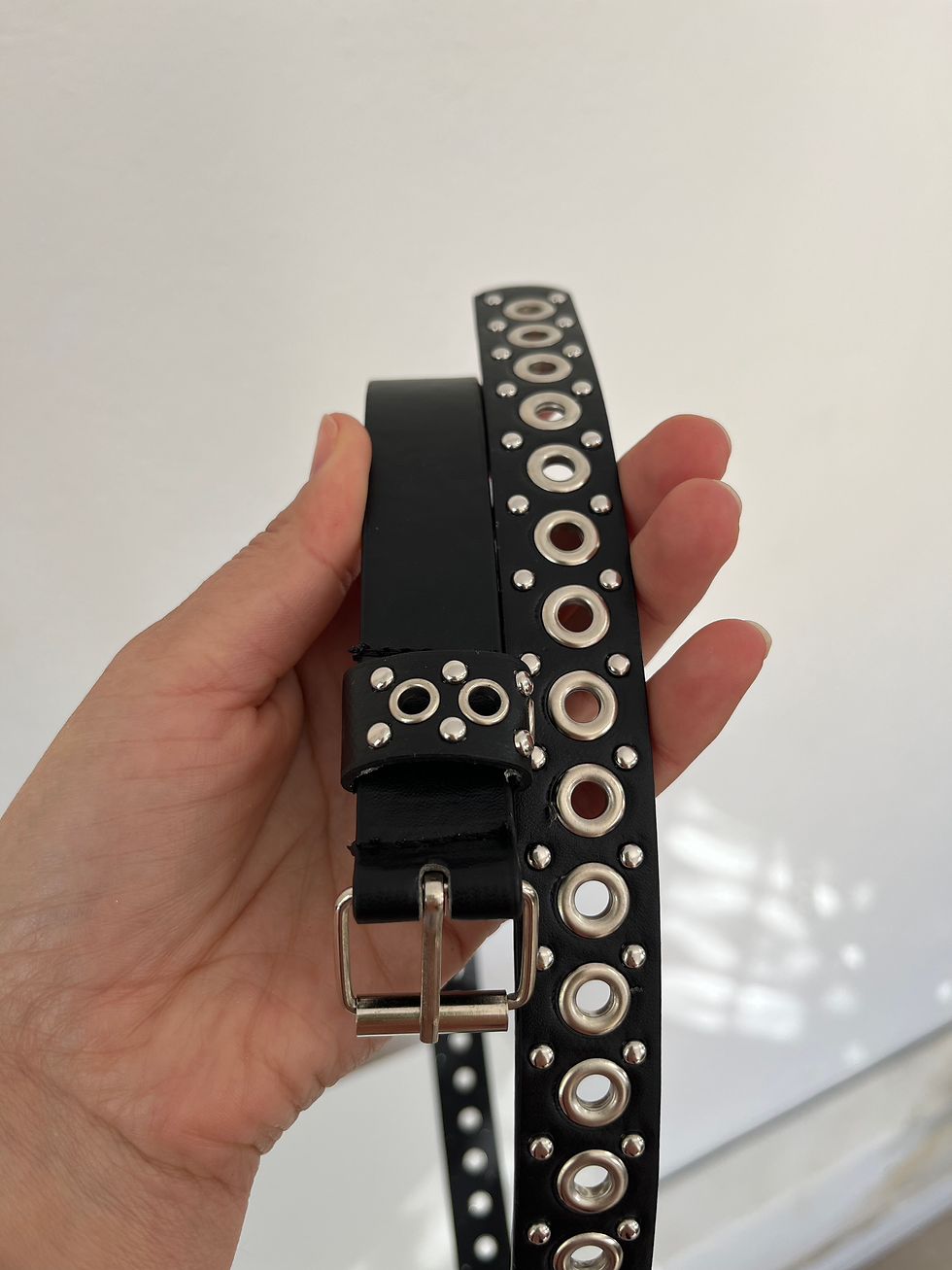 Miniatura: CINTO CON TACHAS 
