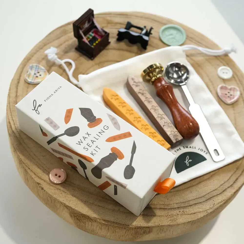 Fiona Ariva Wax Sealing Kit - Sewing & Yarn