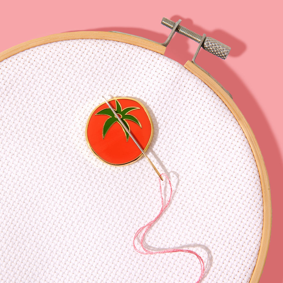 Thumbnail: SOHMO Magnetic Needle Minder - Tomato Pincushion