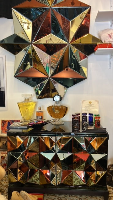 الصورة المصغرة: وحدة التحكم "الماس" في الثمانينات، فنان بلجيكي