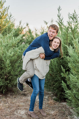 HannahandJosh_Christmas2018-104.jpg
