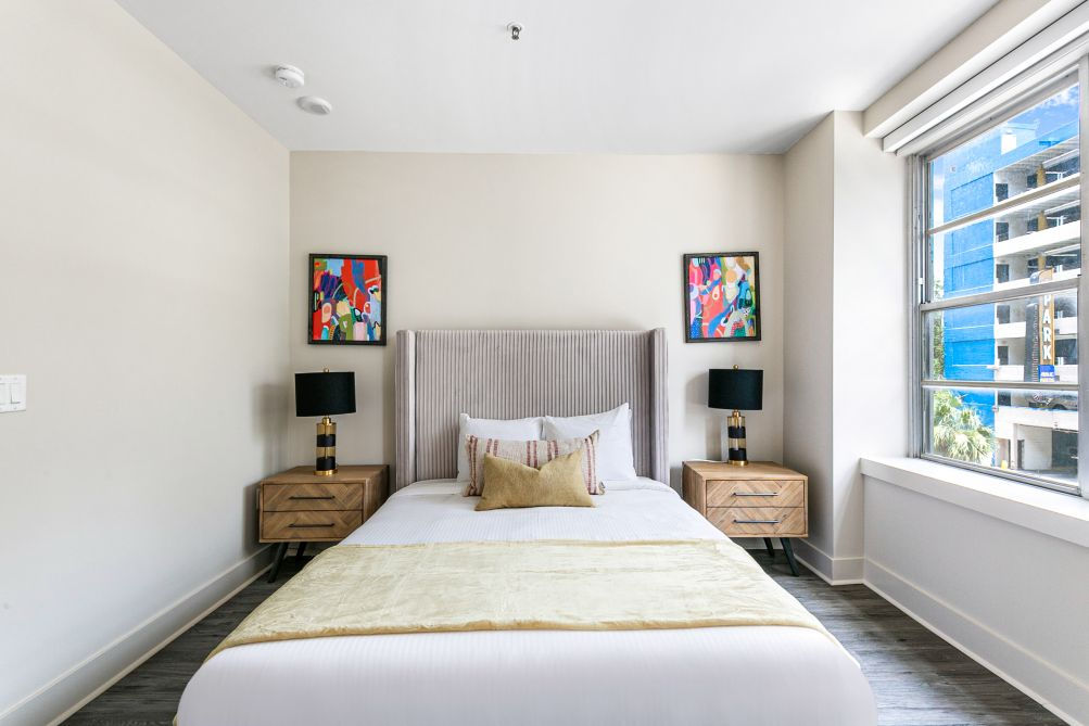 Bed studio in The california Building suite