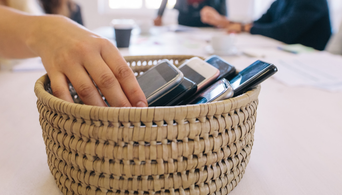 Digital Detox: Reclaiming Your Attention in a Connected World