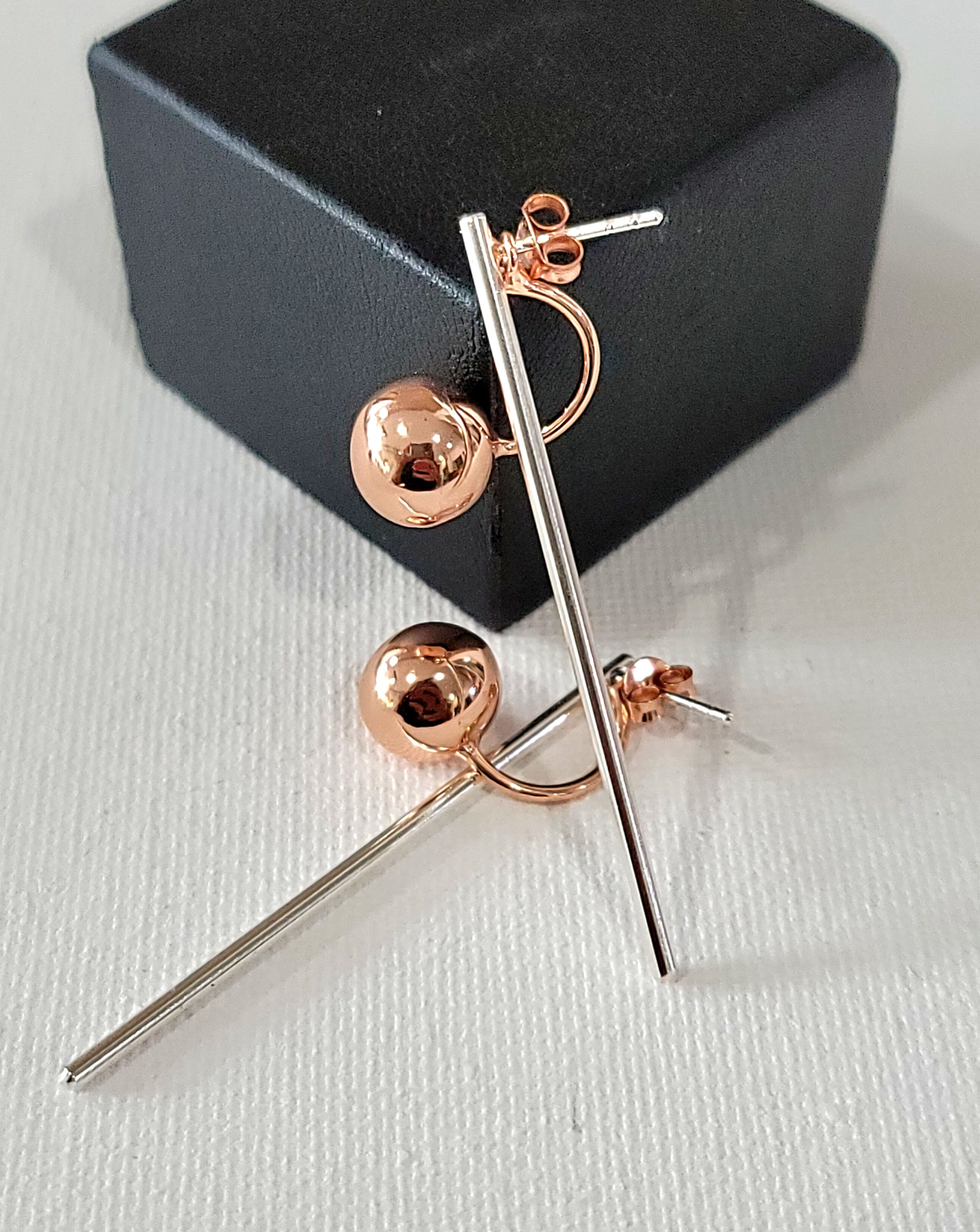 Minimalist rose gold 