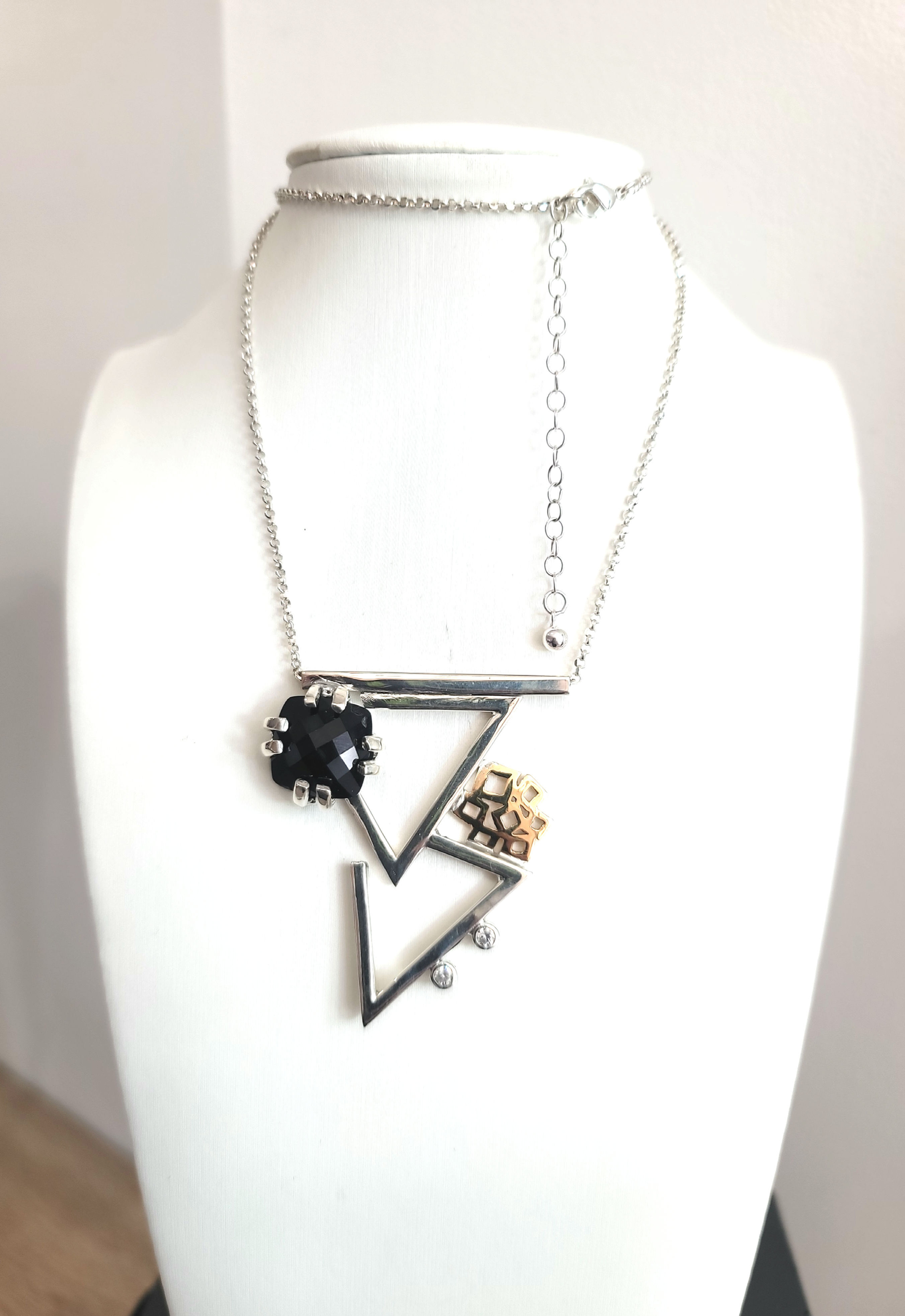 Black triangle