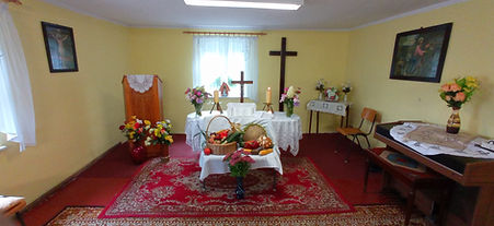 Kaplica w Koczarkach wnętrze.jpg