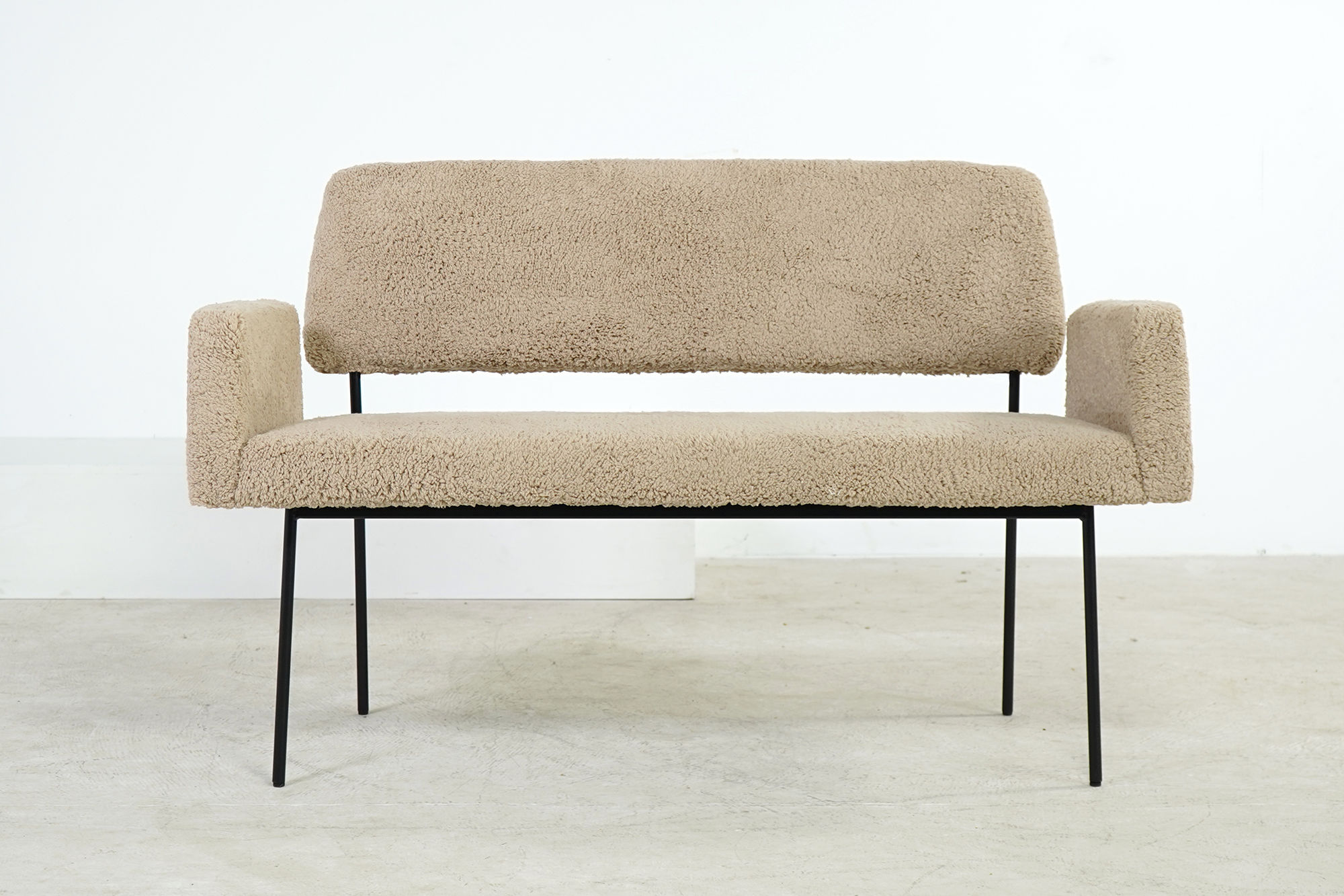 Nathan Lindberg 'the bench' two seats