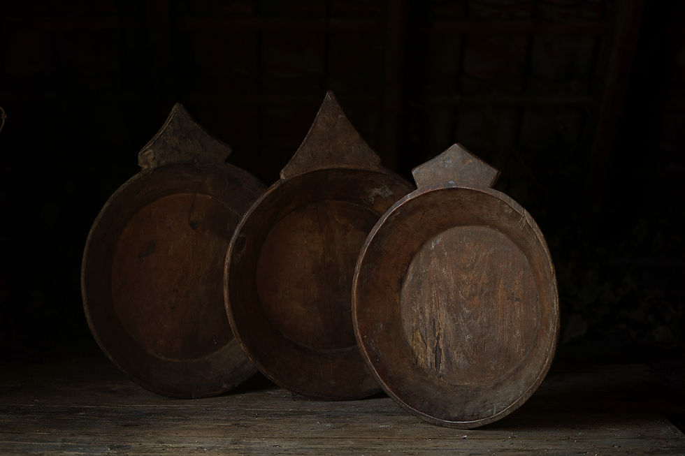 Miniaturbild: Old vintage parat bowl, dough bowl