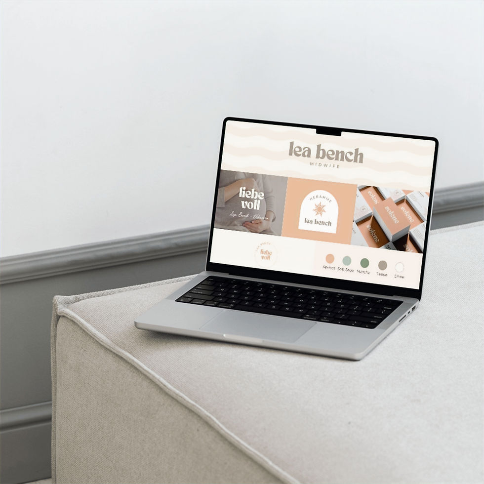 Canva Brand Kit und Premade Logo Design auf Laptop-Mockup für Selbstständige und Studios