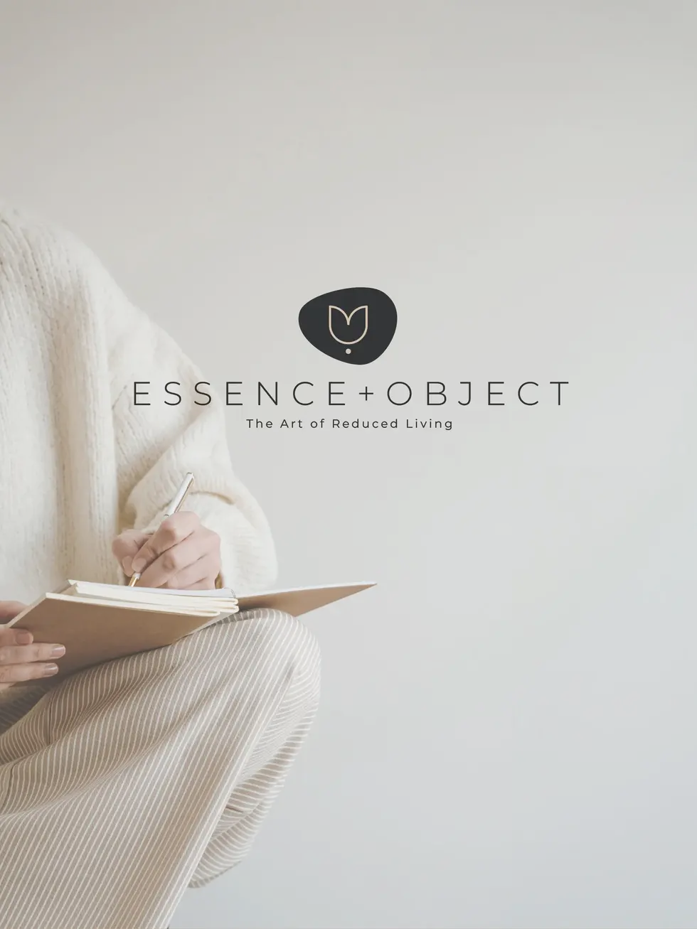 Branding Kit ESSENCE + OBJECT im Noir & Nude Look mit kontrastreichem Design in Anthrazit und Sand-Beige