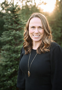 Photo of a licensed psychotherapist, Coleen Groen