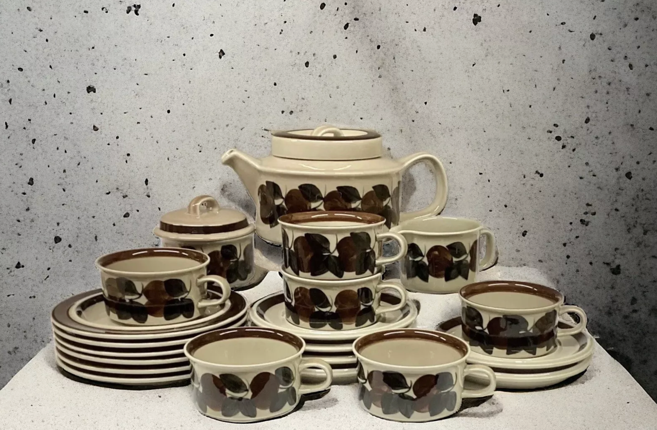 Vintage Arabia Finland Ruija Troubadour Tea Set