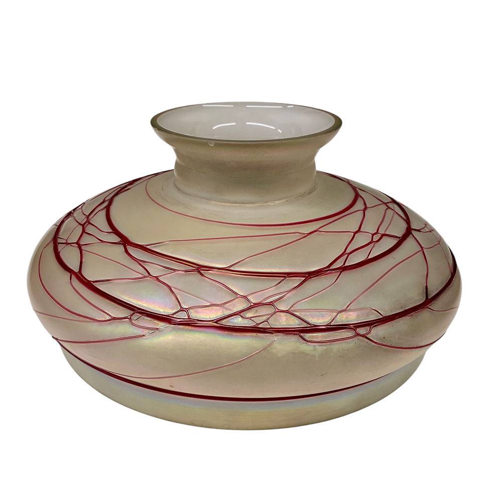 Thumbnail: Kralik Iridescent Light Shade