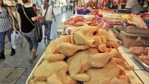 Pollo a las brasas, del estatismo