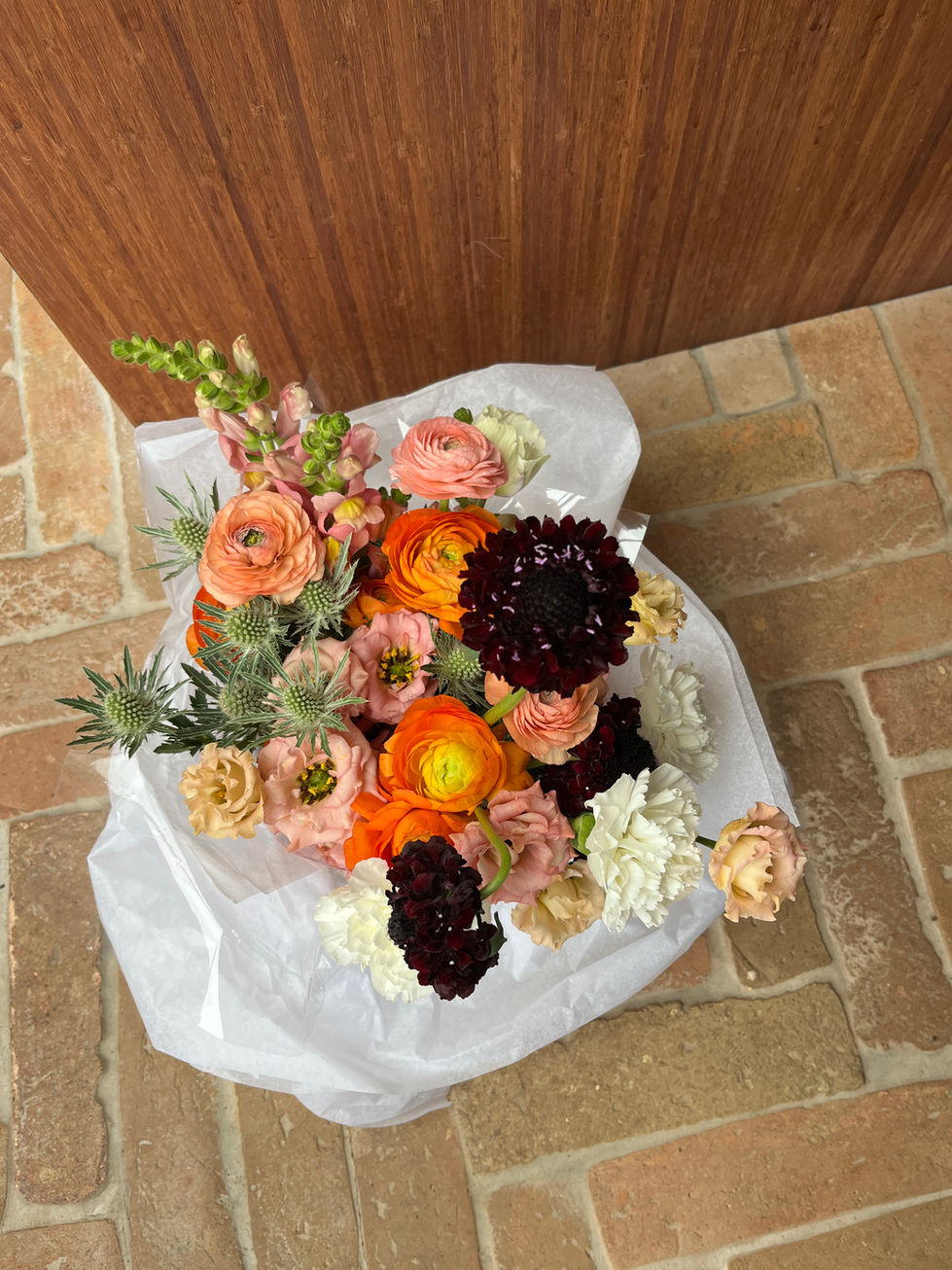 Modern autumn bridal bouquet