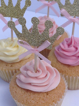 cup cakes de corona dafne.jpg