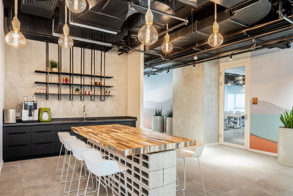 Servicenow cafe place and wall design
