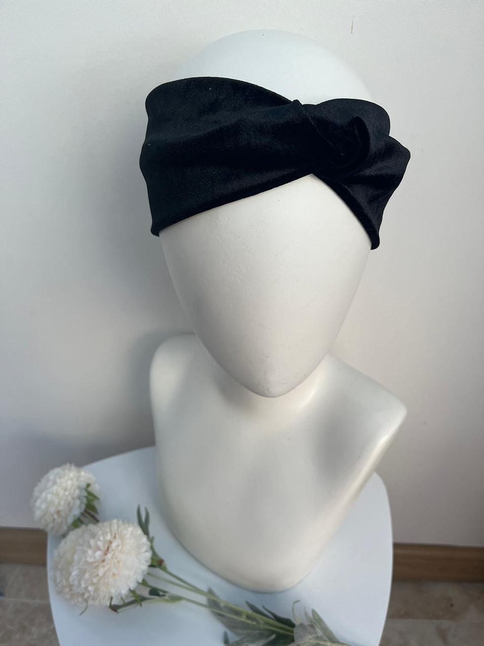 Thumbnail: Women ear warmer - Black Velvet