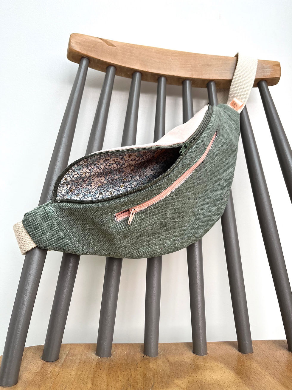 Thumbnail: Bum Bag - Beulah