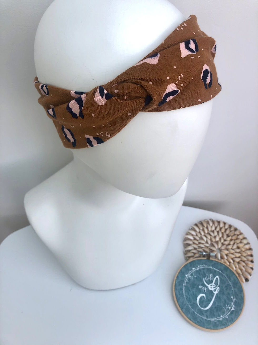 Thumbnail: Women twisted headband - Paisley