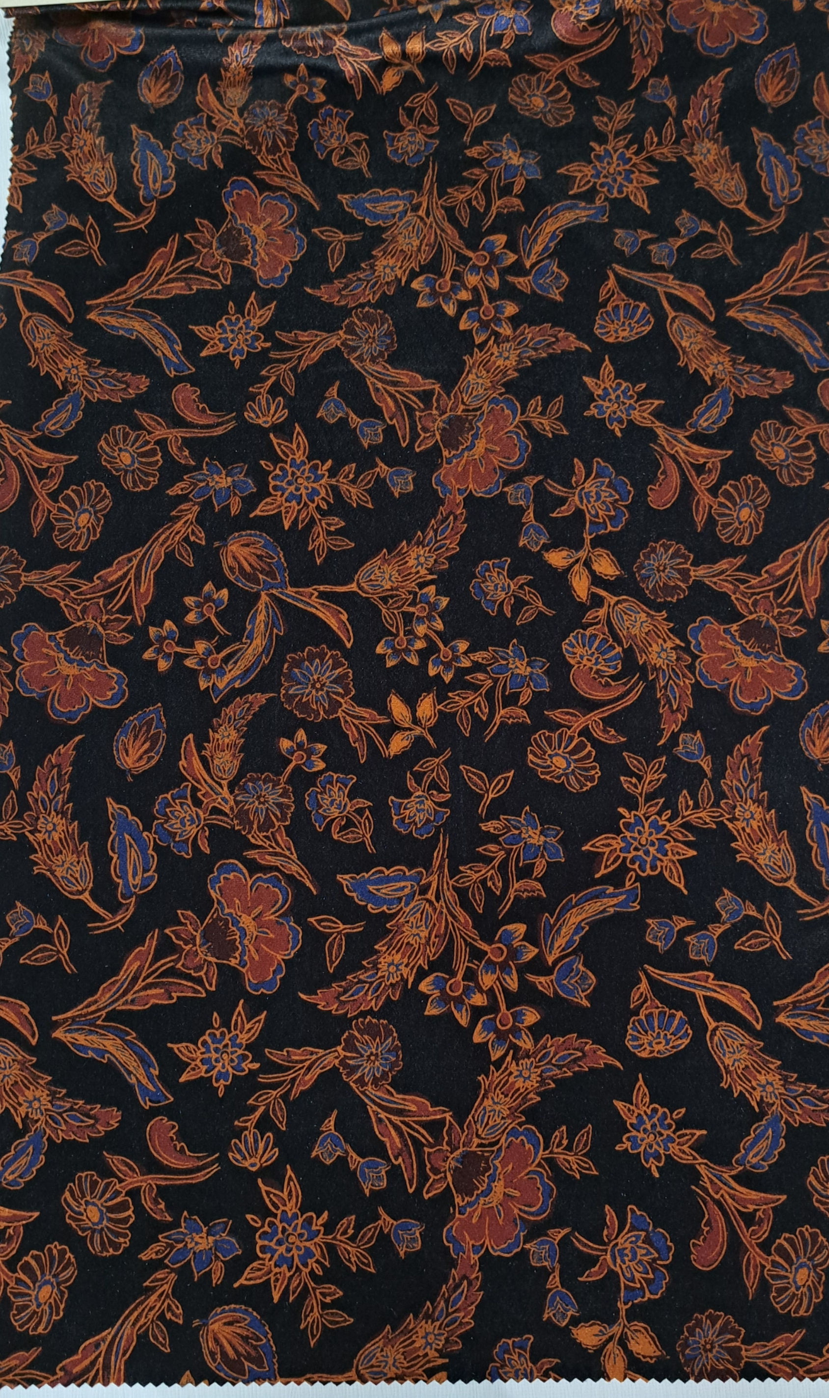 95 % Poliéster 5 % Elastano 