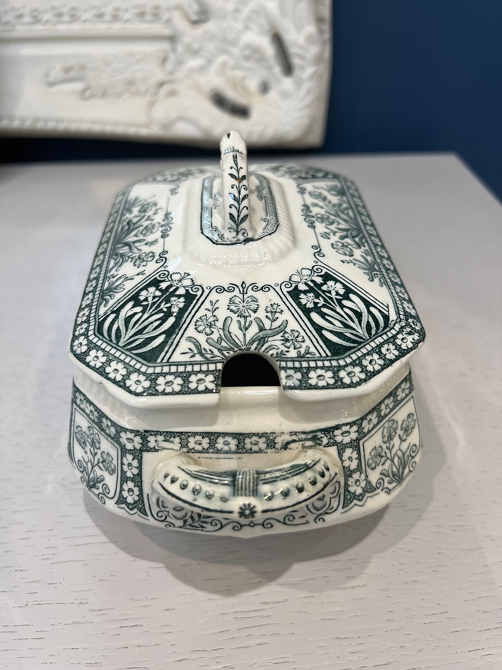 Thumbnail: Green and cream Victorian small tureen with lid