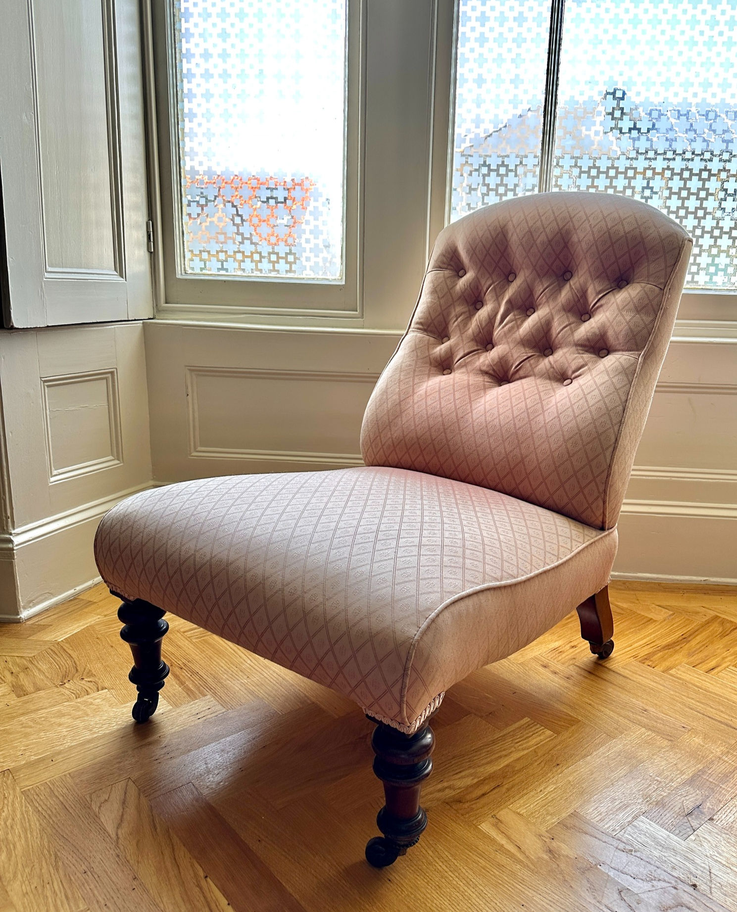 antique slipper chair
