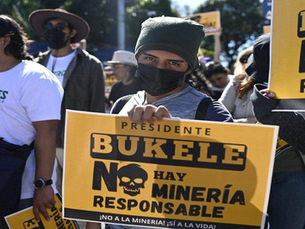 Ambientalistas denuncian "persecución" en El Salvador por rechazar planes mineros de Bukele