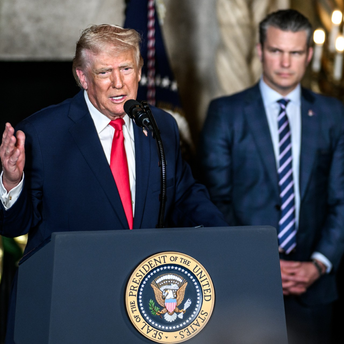 Casa Blanca niega choque entre Trump y Hegseth por escasez de municiones en Irán