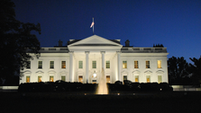 CNN denuncia restricción de acceso a la Casa Blanca y acusa ataque contra la prensa