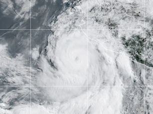 ‘Flossie’ ya es huracán categoría 2; alerta en costas de Jalisco, Colima, Guerrero y Michoacán