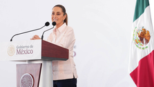 Claudia Sheinbaum celebra que pobreza en México es "la más baja en 40 años"