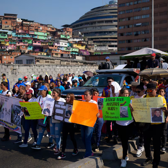 Bukele entrega a Venezuela los venezolanos detenidos en El Salvador