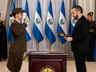 Las escuelas públicas de El Salvador implementan las disposiciones de “orden y disciplina” de Bukele