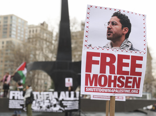 Juez impide deportar a alumno de Columbia detenido por participar en protestas pro Gaza