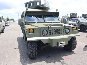 Abinader entrega blindado Furia VBD-2 e incorpora drones y 179 vehículos para reforzar las Fuerzas Armadas