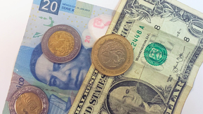 Peso perfora la barrera de las 17 unidades por dólar