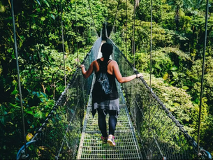 El Salvador registra 3.600 mdd en turismo en 2025, según el Gobierno